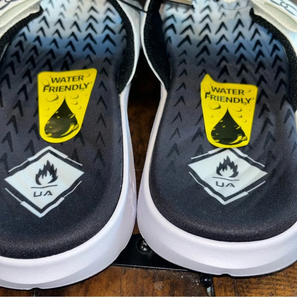 Under Armour Slides men’s NWT - Picture 4 of 7